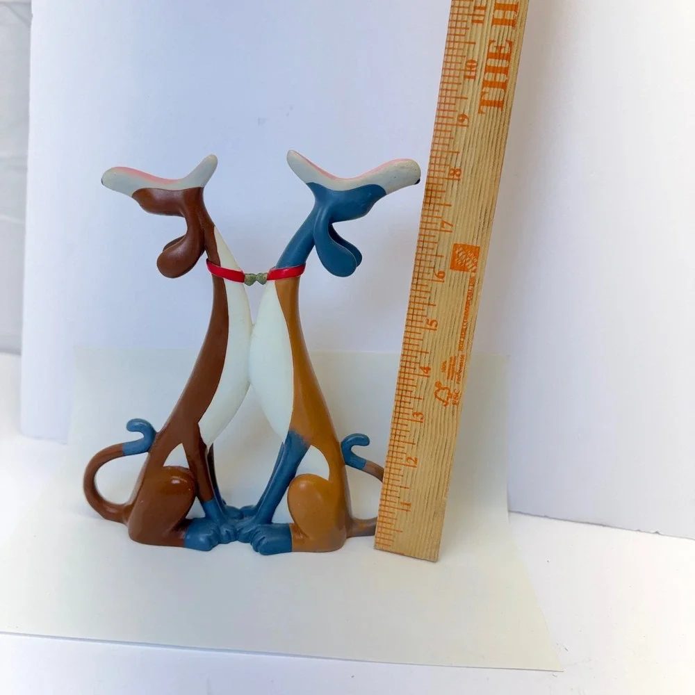 Border Fine Arts Hot Dogs A3401 Howling Moon Bunny Hutch Dog Figurine Toni Goffe
